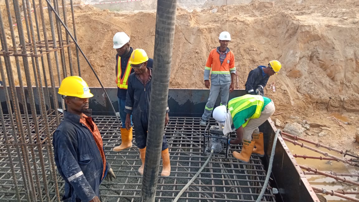 Bolpex crew working safely on foundation reinforcement